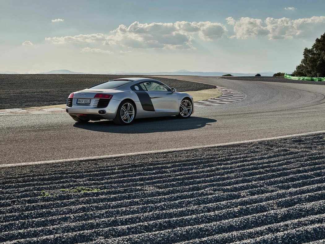 Audi R8 Coupé V10 GT RWD