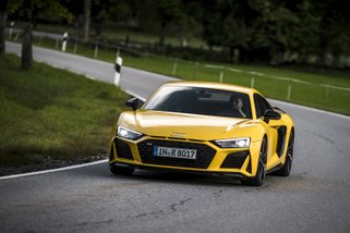 Audi R8 V10 performance quattro: Řekni, kde ty chyby jsou 