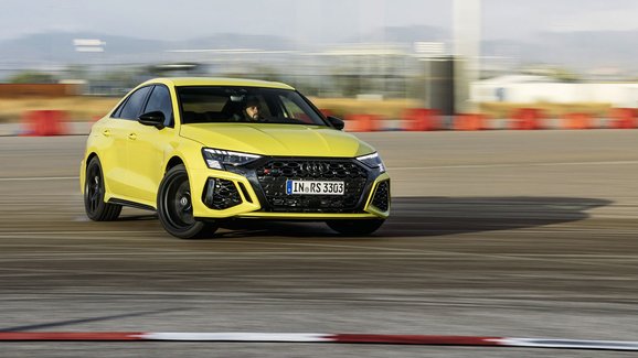 První jízda s Audi RS 3: Audi, které tak úplně není Audi