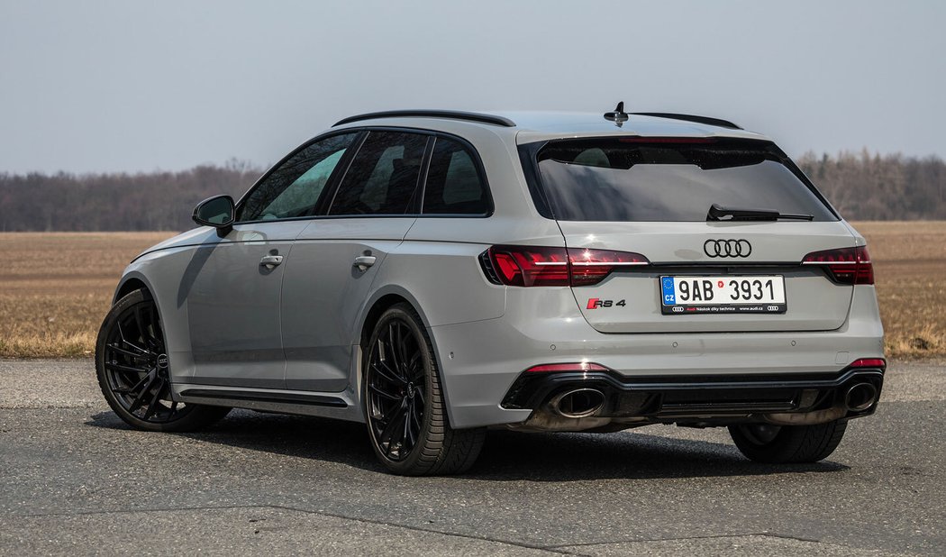 Audi RS 4 Avant