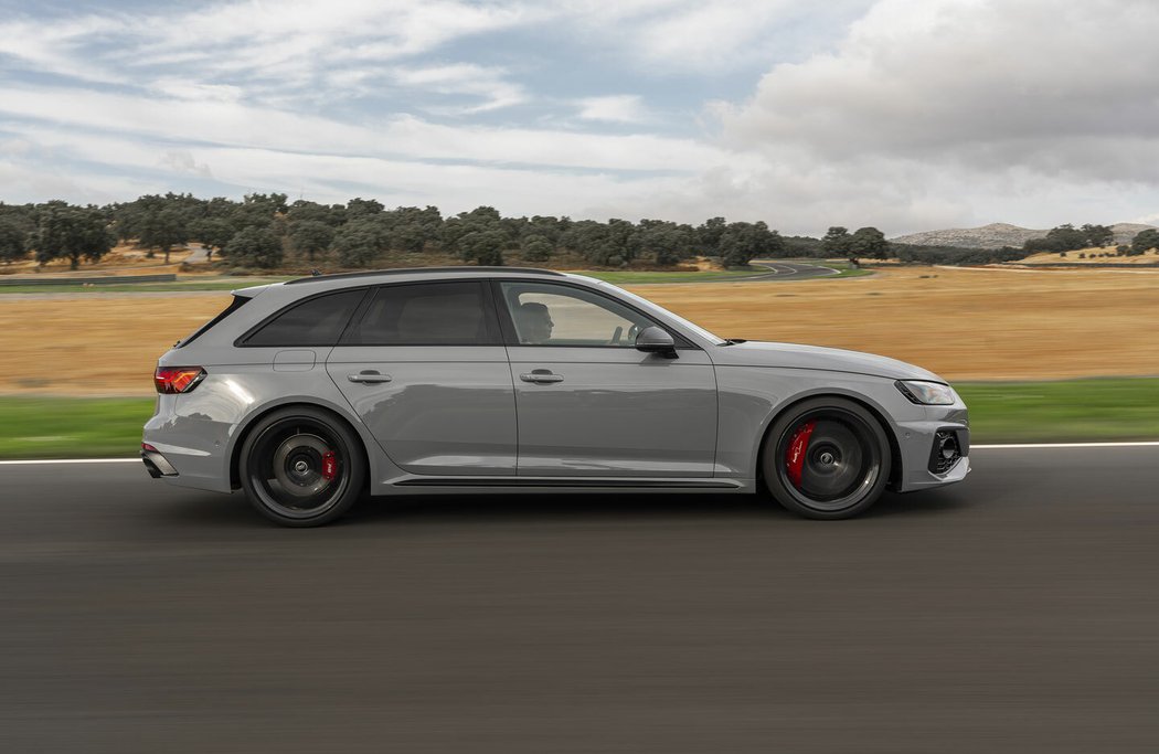 Audi RS 4 Avant