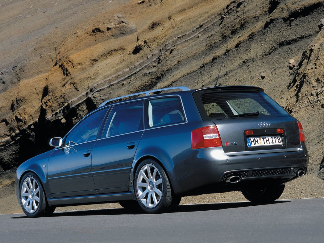 2002 Audi RS6 Avant