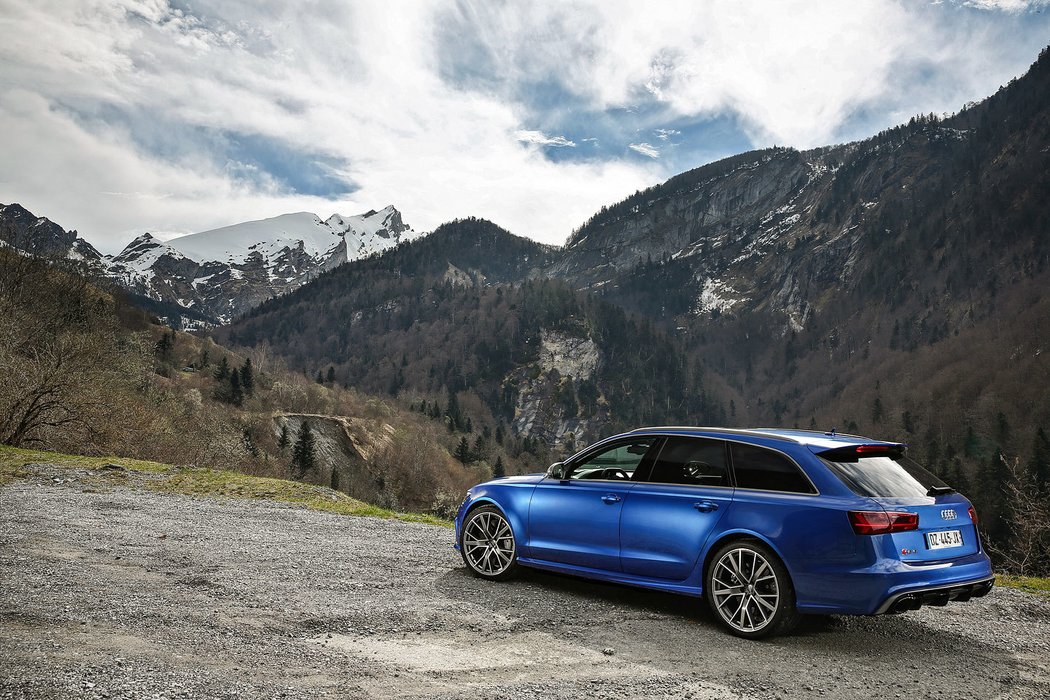 2015 Audi RS6 Avant Performance