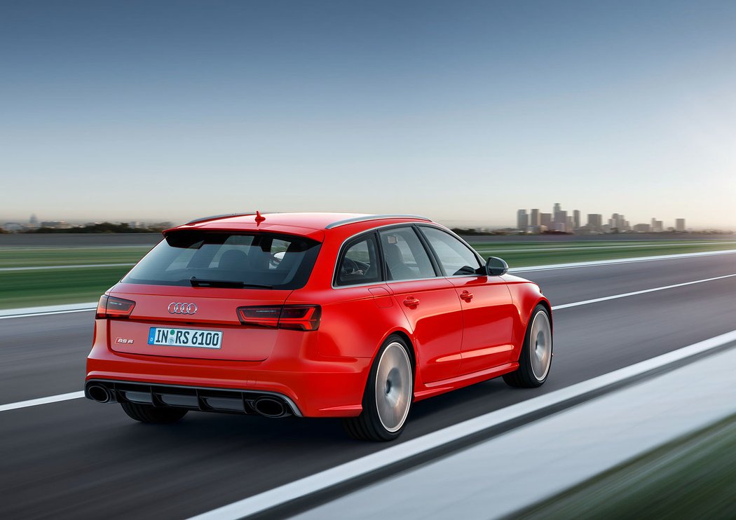 2015 Audi RS6 Avant Performance