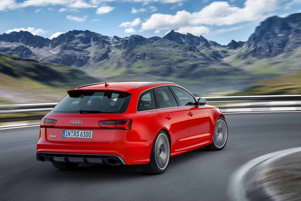 2015 Audi RS6 Avant Performance