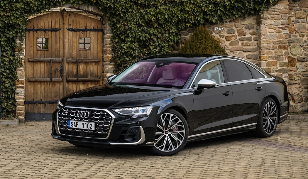 Audi S8