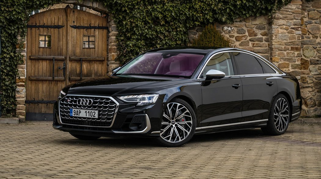 Audi S8