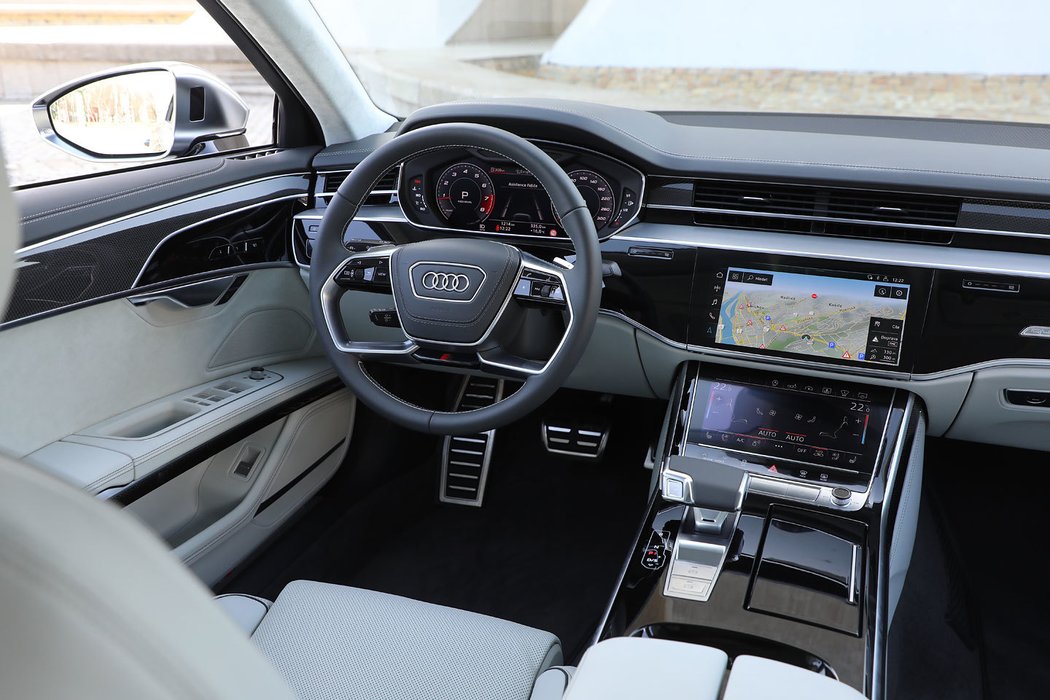 Audi S8 TFSI 420 kW quattro 