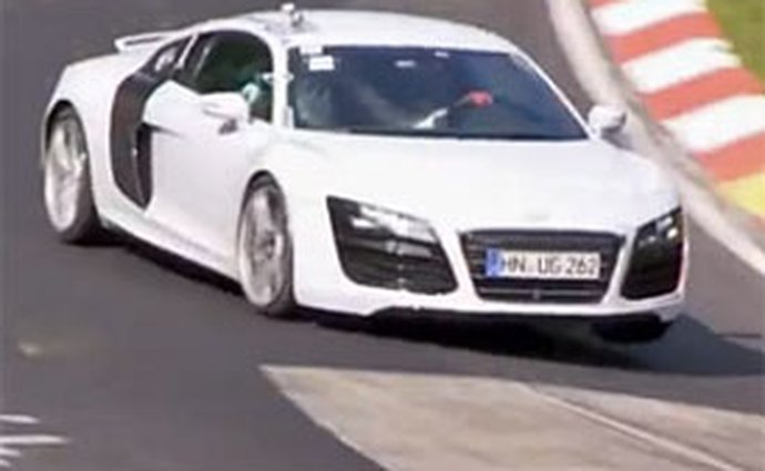 Video: Nové Audi R8  přistiženo na Nürburgringu