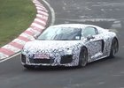 Spy video: Nové Audi R8 burácí na Severní smyčce