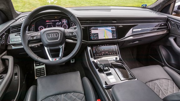 Audi SQ8 TDI quattro