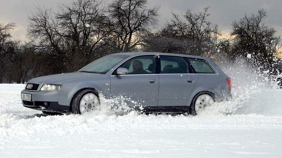 TEST Audi A4 Avant 1,8T quattro S-line – Decentní sportovec