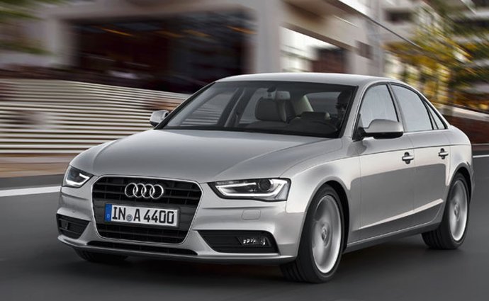 Nová generace Audi A4 přijede i ve verzi e-quattro