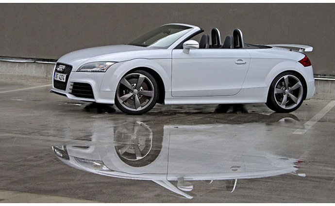 audi testy roadster