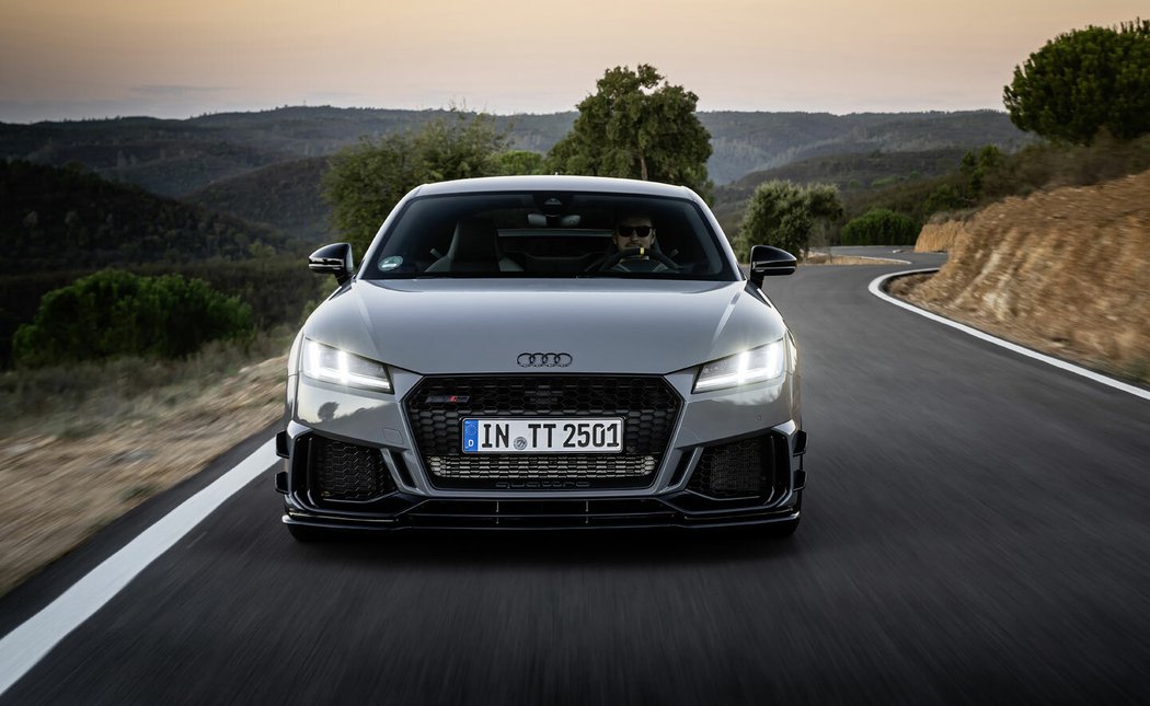 Audi TT RS Iconic Edition