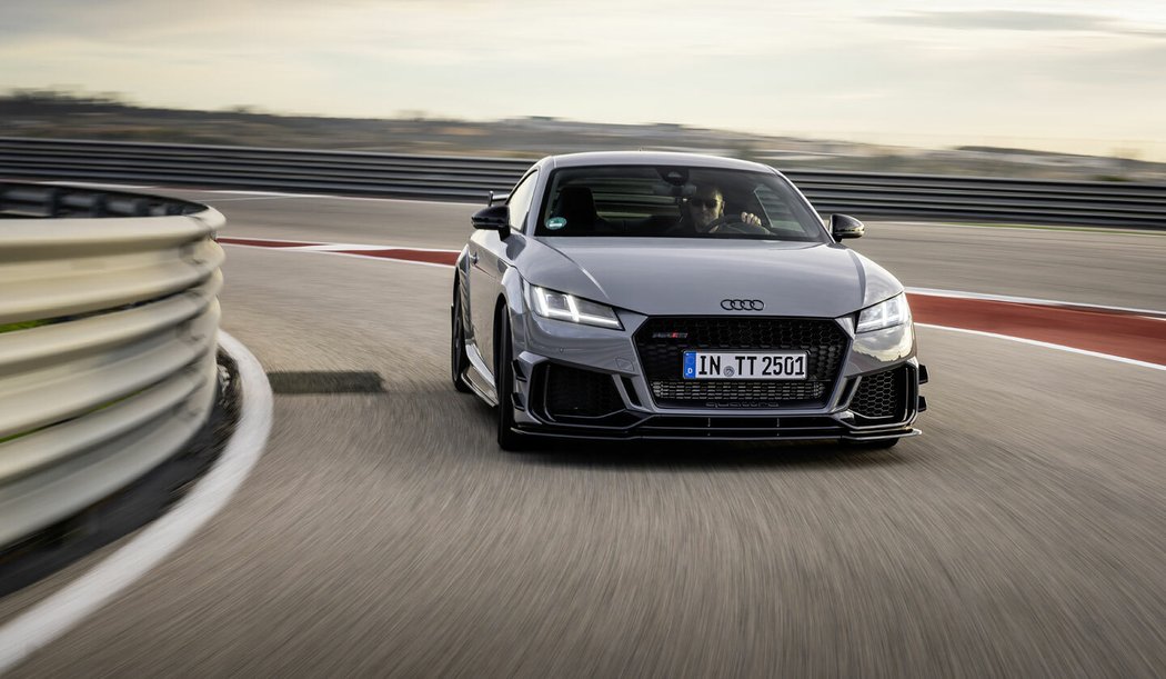 Audi TT RS Iconic Edition