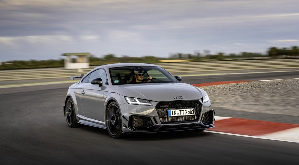 Audi TT RS Iconic Edition