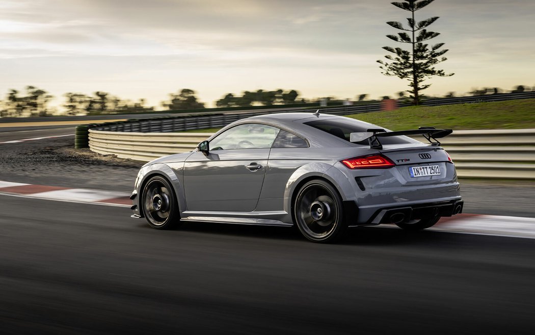 Audi TT RS Iconic Edition