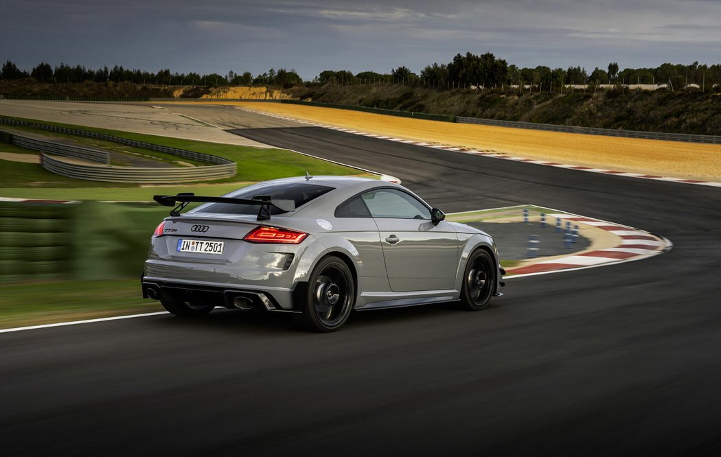 Audi TT RS Iconic Edition