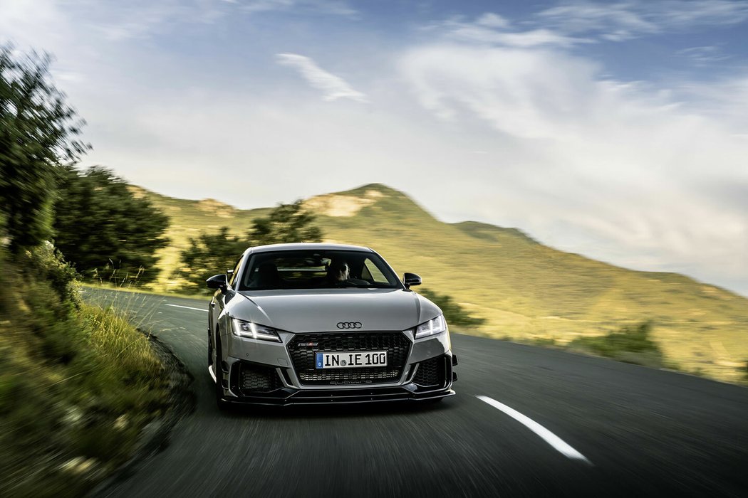 Audi TT RS Iconic Edition