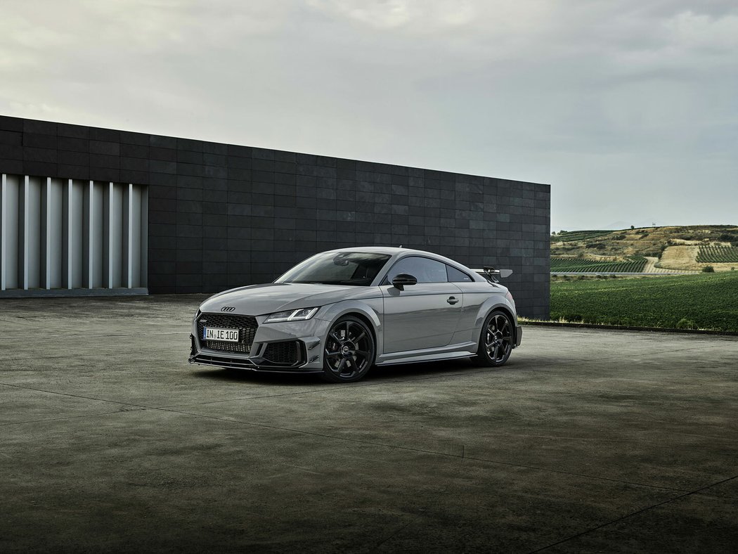 Audi TT RS Iconic Edition