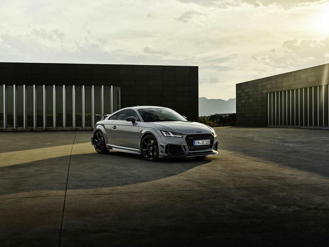 Audi TT RS Iconic Edition