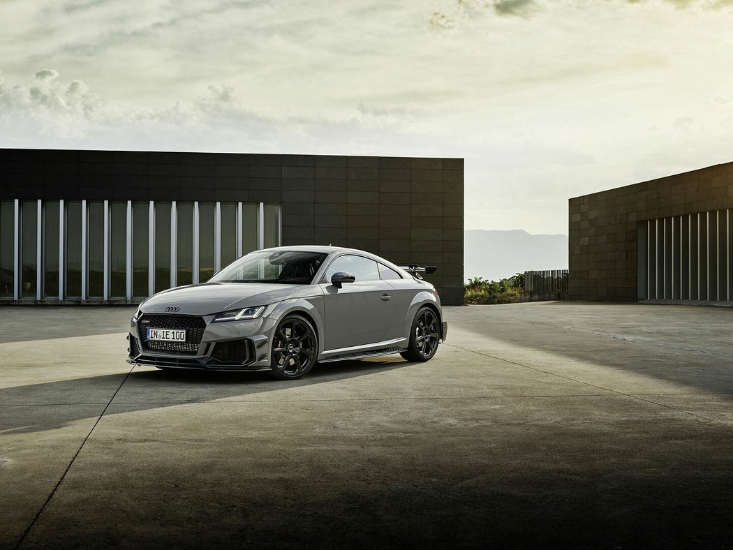 Audi TT RS Iconic Edition