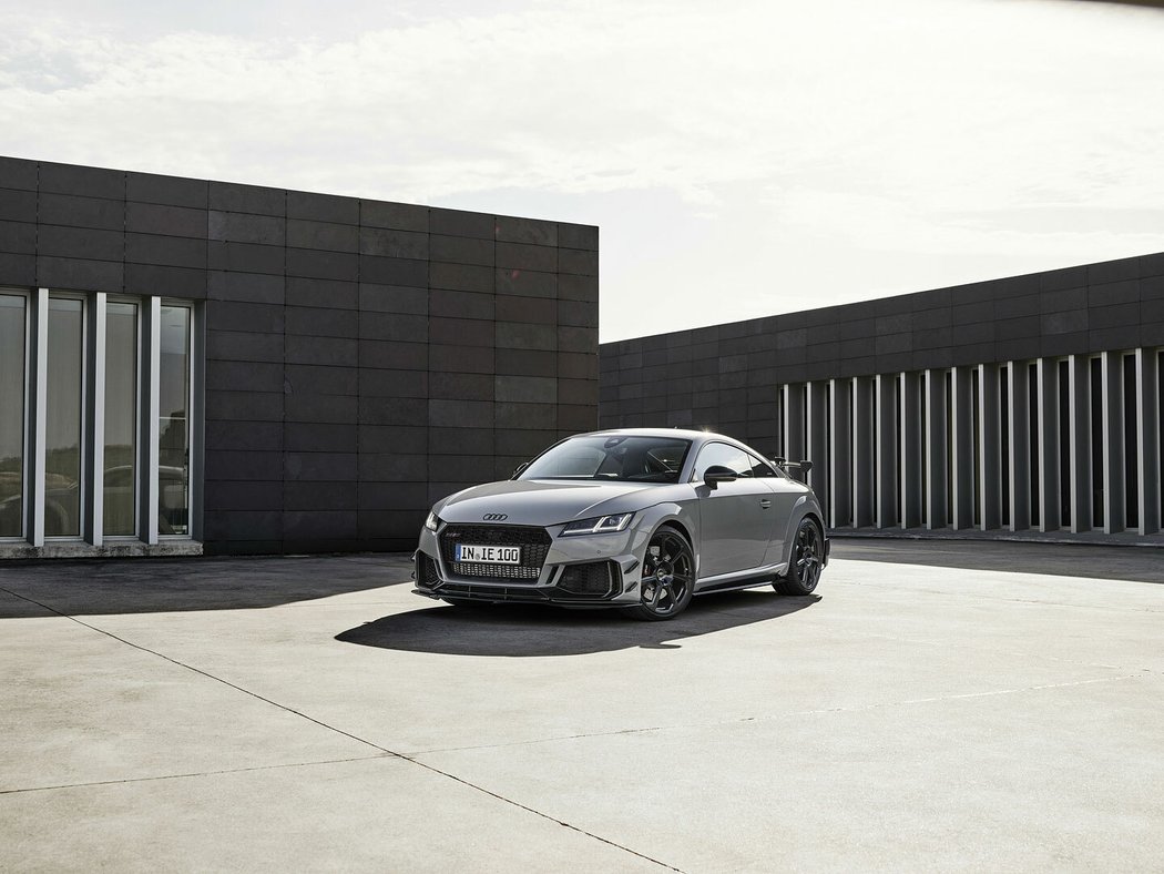 Audi TT RS Iconic Edition