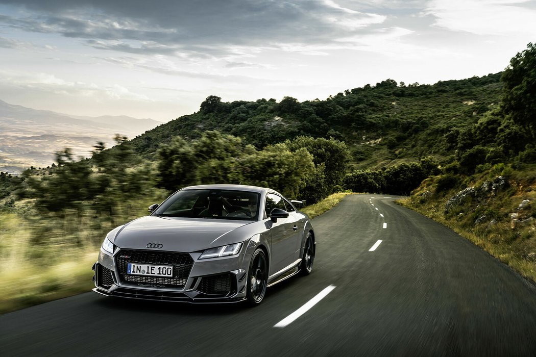 Audi TT RS Iconic Edition