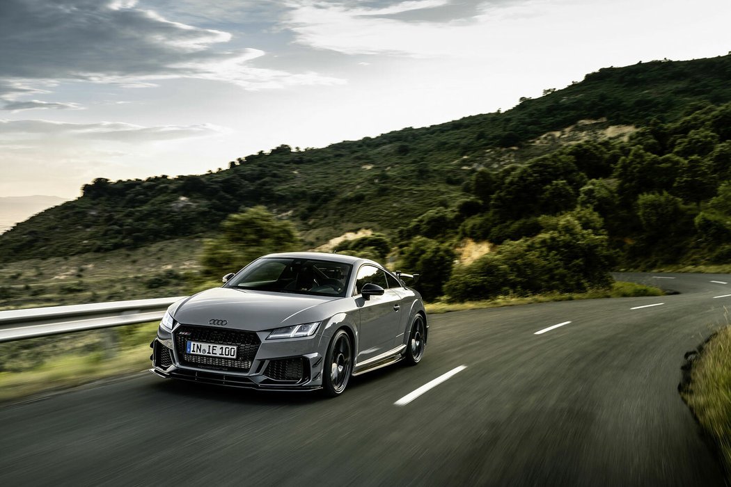 Audi TT RS Iconic Edition