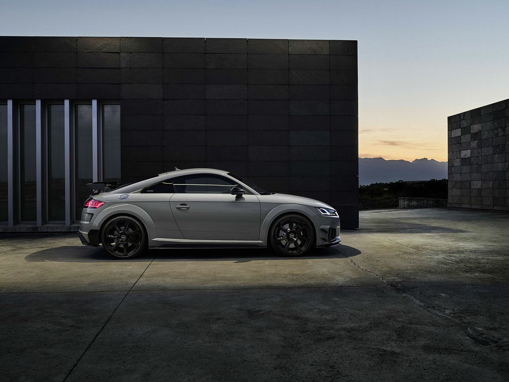 Audi TT RS Iconic Edition