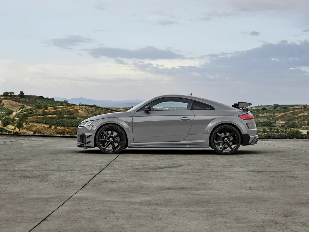 Audi TT RS Iconic Edition