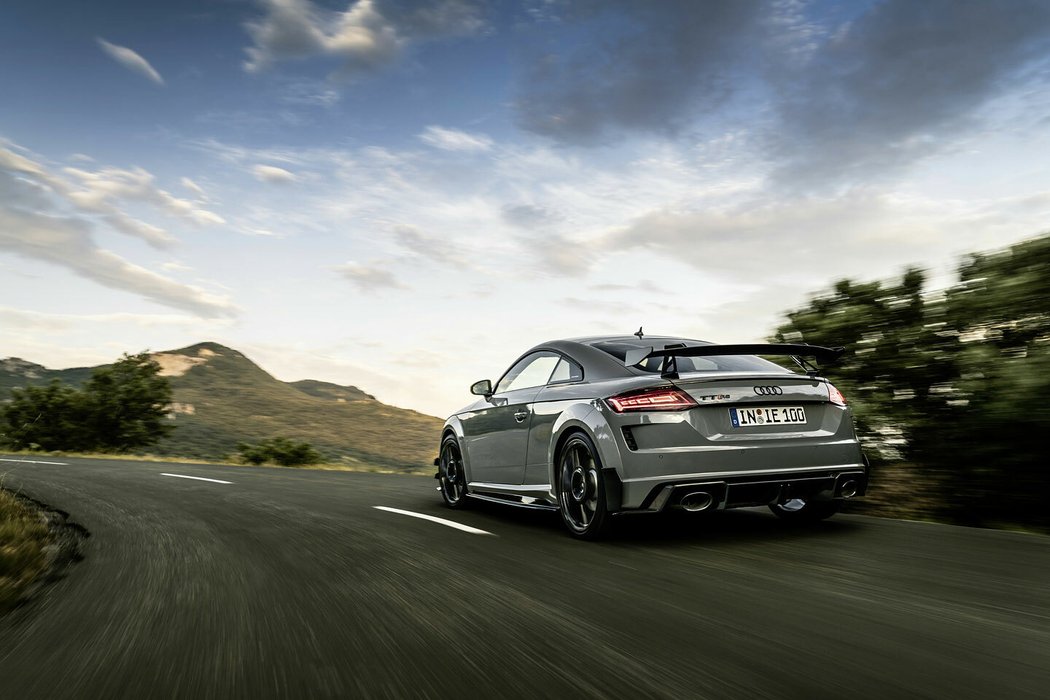 Audi TT RS Iconic Edition