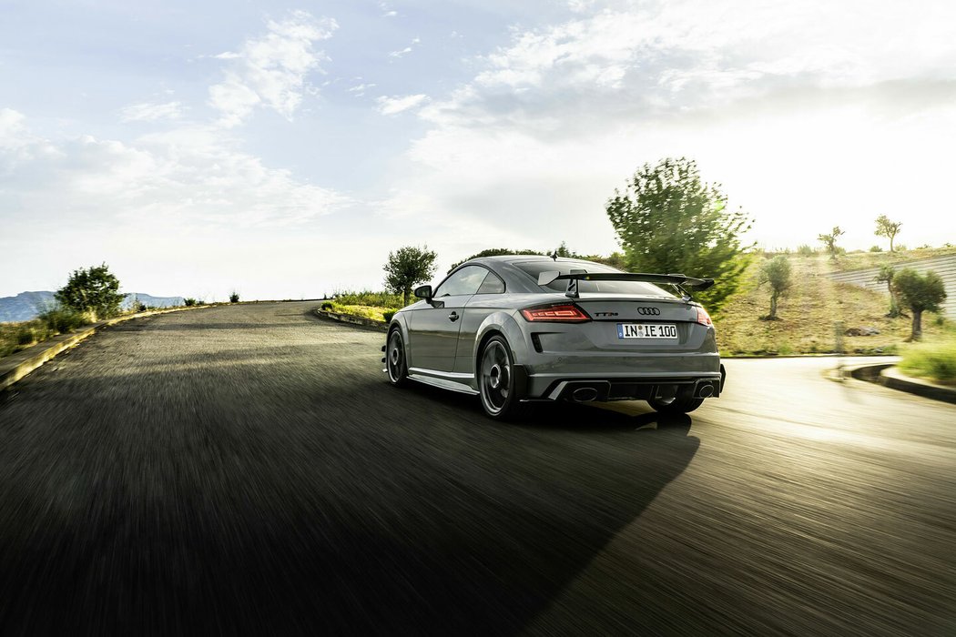 Audi TT RS Iconic Edition