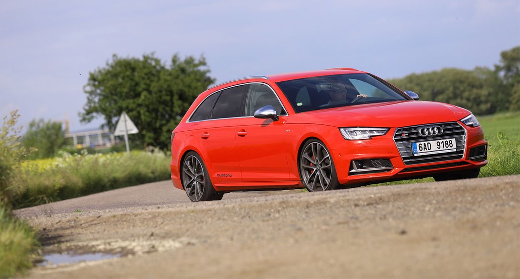 Audi S4