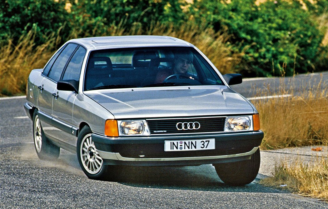 Audi 100