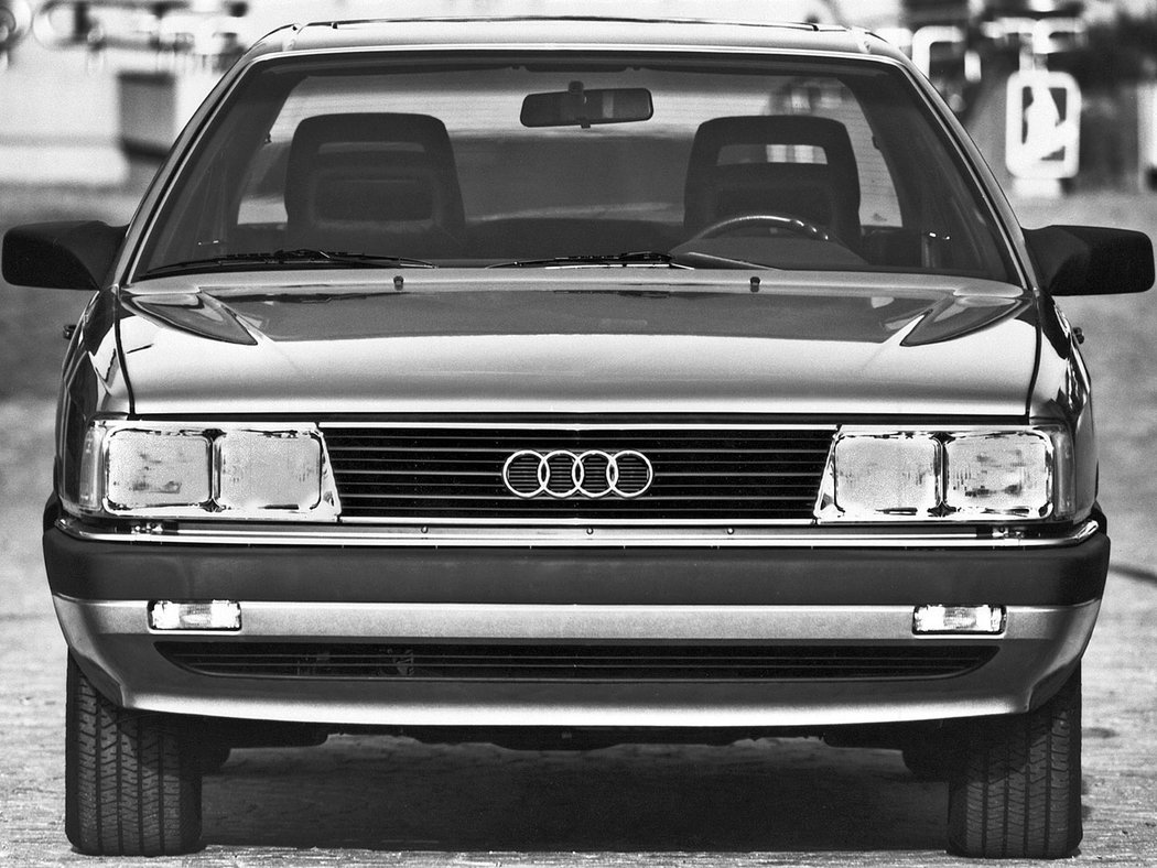 Audi 100