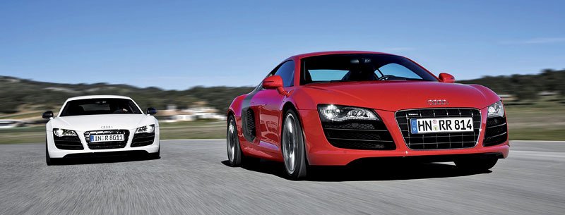 R8 V10