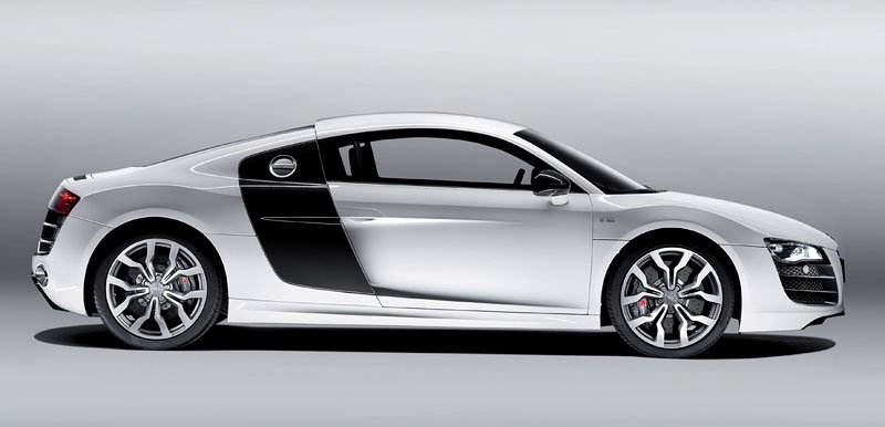 R8 V10