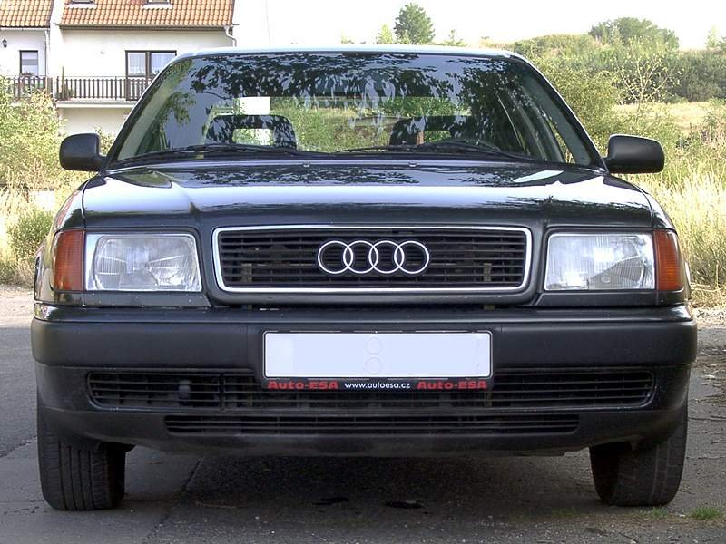 Audi 100