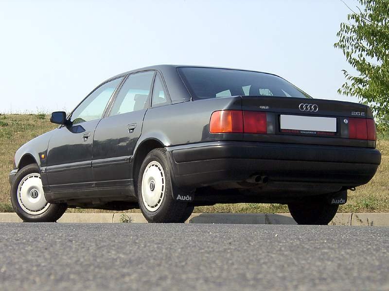 Audi 100