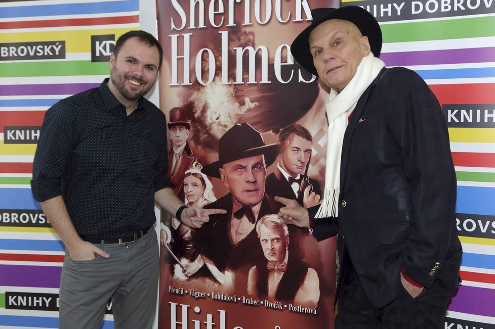 Sherlock Holmes se vrací v příběhu Hitlerův posel smrti s Janem Přeučilem (Sherlock Holmes) a Janem Vágnerem (dr. Watson) v hlavních rolích audioknižní podoby dobrodružství českého spisovatele Petra Macka.