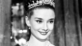 Audrey Hepburn: Přejídala se, kouřila tři krabičky denně a pětkrát potratila