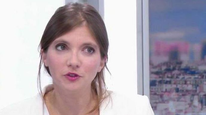 Francouzská poslankyně Aurore Bergé chce kočky v parlamentu.