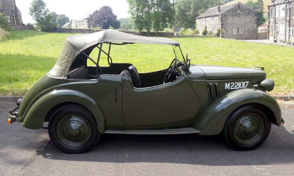 Austin 8AP Military Tourer z roku 1939 ve službách britské královské armády. Bylo jich vyrobeno zhruba 9 tisíc.