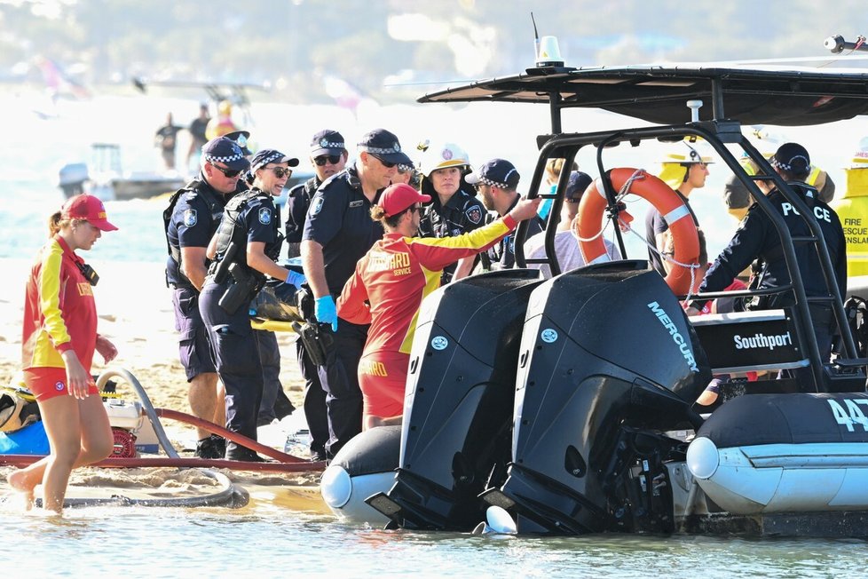 V Austrálii se srazily dva vrtulníky. Několik lidí při nehodě zemřelo. (2. 1. 2023)