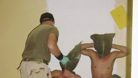 Jako v Abu Ghraib: Mučení mladistvých šokovalo Austrálii