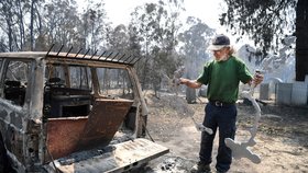 Úřady v australských státech Queensland a Nový Jižní Wales  vyhlásily kvůli lesním požárům stav ohrožení a nařídily evakuace.