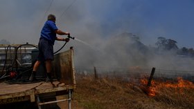 Ničivé požáry zabily v Austrálii už čtyři lidi.