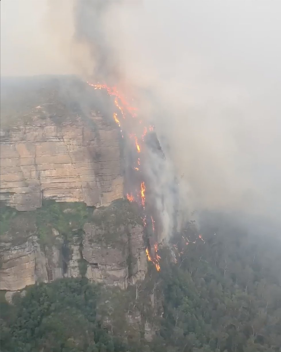 Austrálii dál sužují rozsáhlé požáry, (29.12.2019).